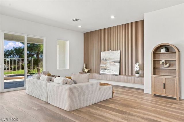 3128 Darby Falls Drive, Las Vegas, NV 89134