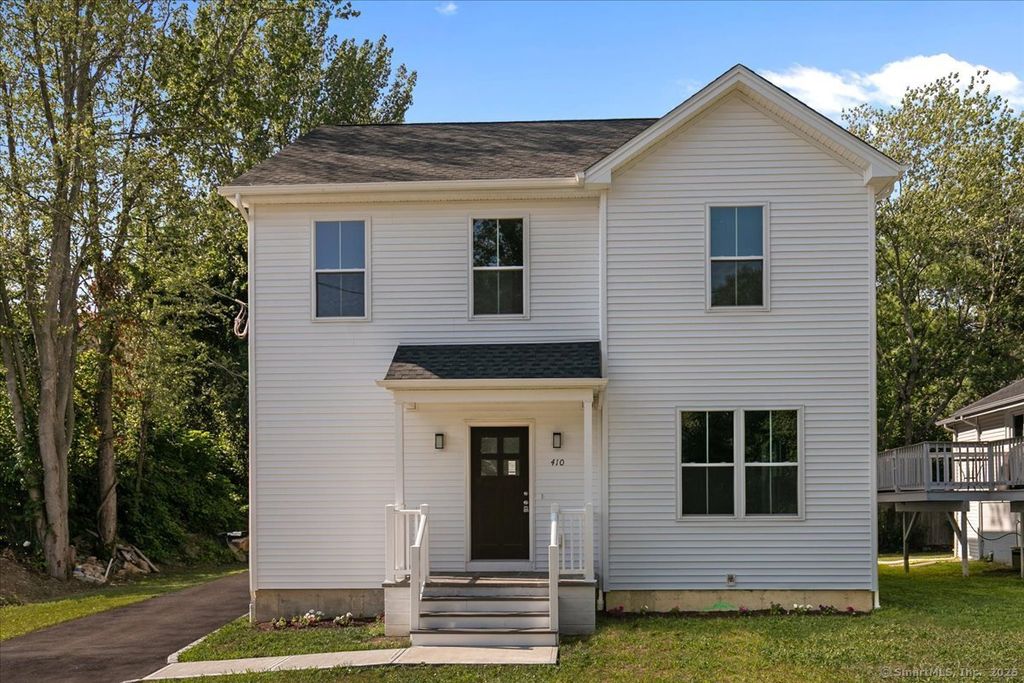 410 Alba Avenue, Bridgeport, CT 06606