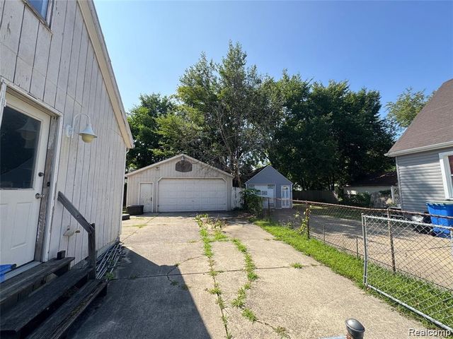 20773 Marie Avenue, Warren, MI 48089