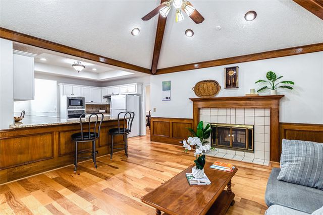 2337 Fox Glenn Circle, Bedford, TX 76021