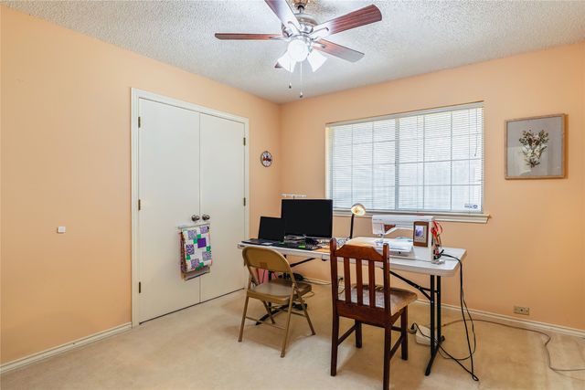 2337 Fox Glenn Circle, Bedford, TX 76021