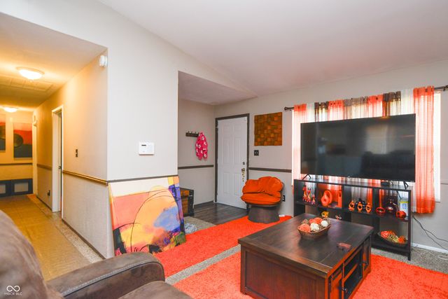 2714 Baltimore Avenue, Indianapolis, IN 46218