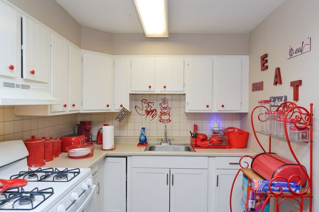 2714 Baltimore Avenue, Indianapolis, IN 46218