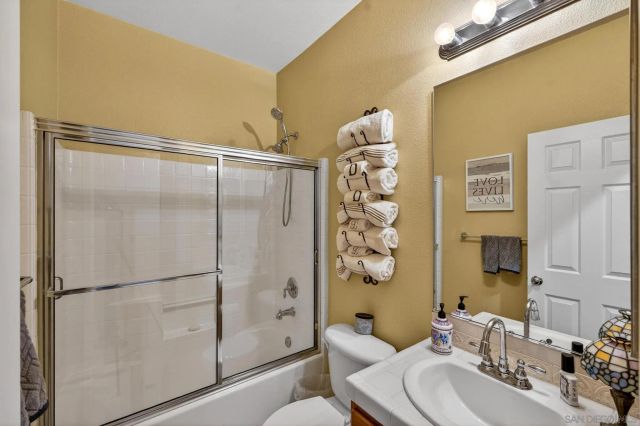 2555 N Trail Court, Chula Vista, CA 91914