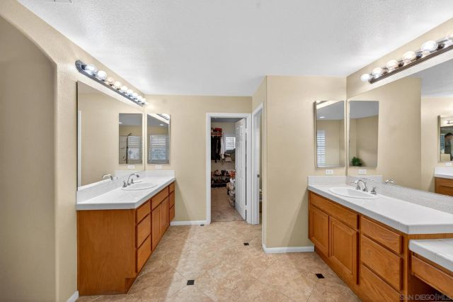 2555 N Trail Court, Chula Vista, CA 91914