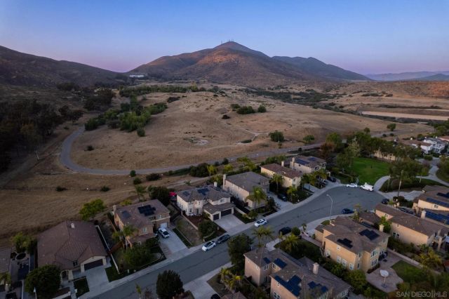 2555 N Trail Court, Chula Vista, CA 91914