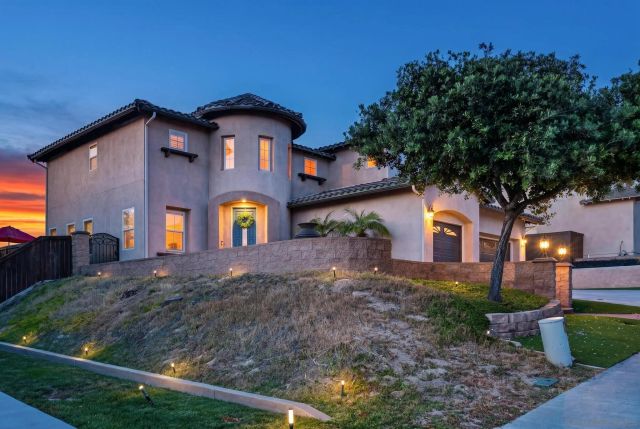 2555 N Trail Court, Chula Vista, CA 91914