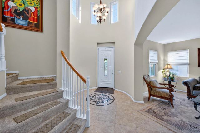 2555 N Trail Court, Chula Vista, CA 91914
