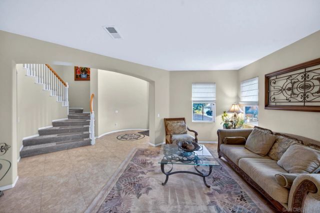 2555 N Trail Court, Chula Vista, CA 91914