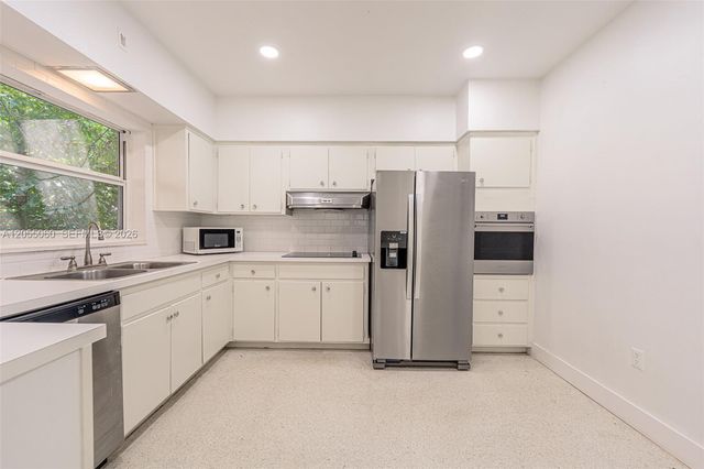 580 University Drive 2, Coral Gables, FL 33134