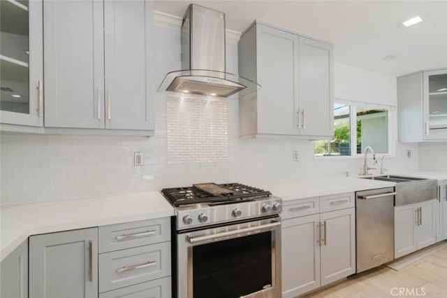 11072 Chimineas Avenue, Porter Ranch, CA 91326
