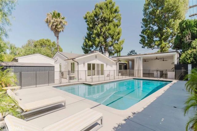 11072 Chimineas Avenue, Porter Ranch, CA 91326