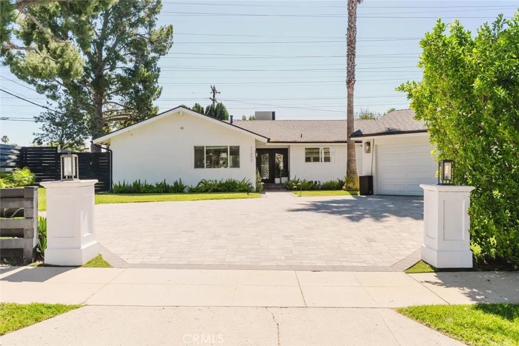11072 Chimineas Avenue, Porter Ranch, CA 91326