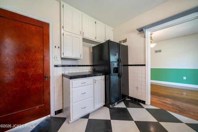 706 HOBBS TERRACE, Jefferson City, MO 65101