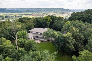 3031 Wild Rose LANE, Onalaska, WI 54650