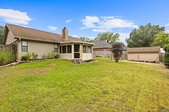 1203 Ashbourne Ln, Longview, TX 75605