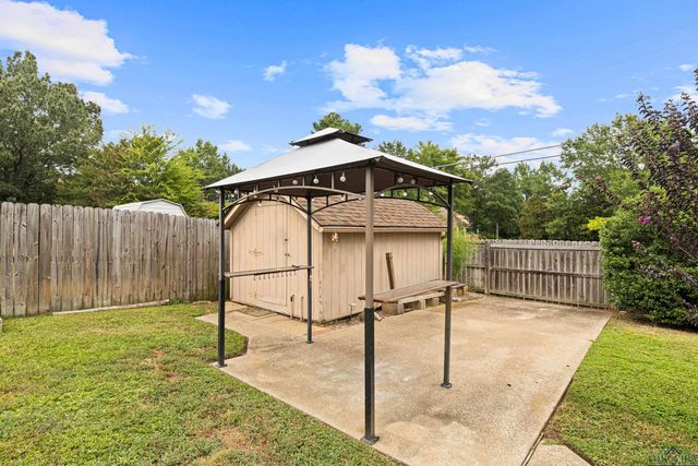 1203 Ashbourne Ln, Longview, TX 75605