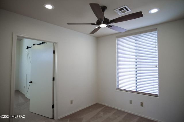 5237 E Calle Vista De Colores, Tucson, AZ 85711
