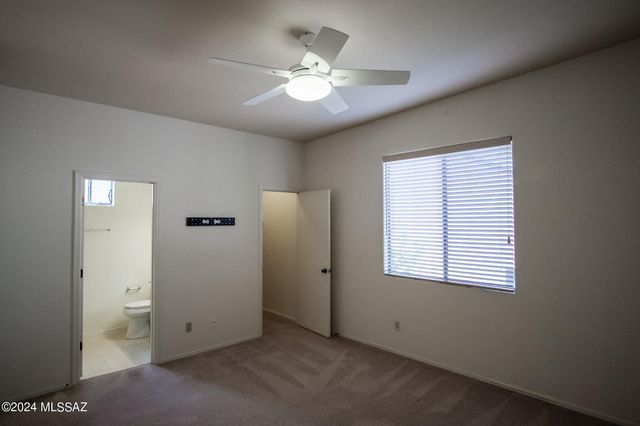 5237 E Calle Vista De Colores, Tucson, AZ 85711