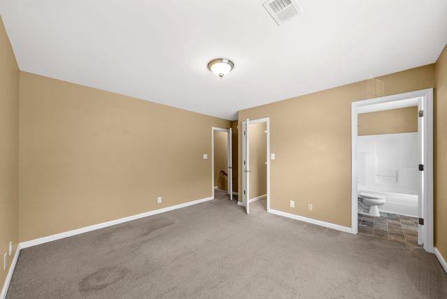 516 S 1st St, Clarksville, TN 37040