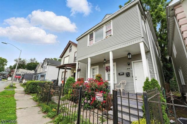 89 Hamilton St, East Orange City, NJ 07017