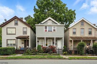 89 Hamilton St, East Orange City, NJ 07017