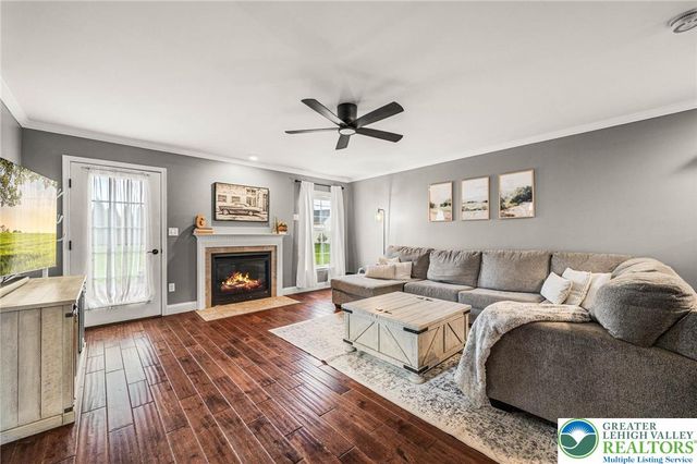 2066 Rolling Meadow Drive, Macungie Boro, PA 18062