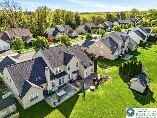 2066 Rolling Meadow Drive, Macungie Boro, PA 18062