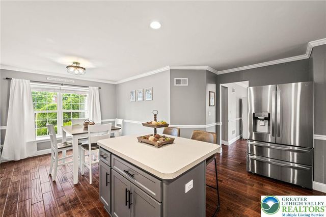2066 Rolling Meadow Drive, Macungie Boro, PA 18062