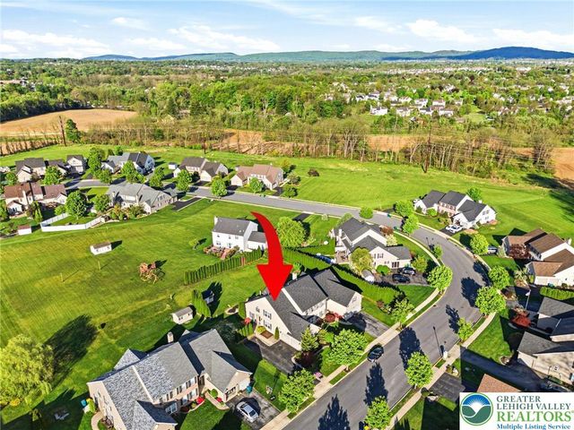 2066 Rolling Meadow Drive, Macungie Boro, PA 18062
