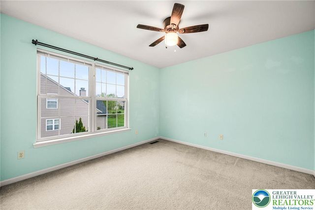 2066 Rolling Meadow Drive, Macungie Boro, PA 18062