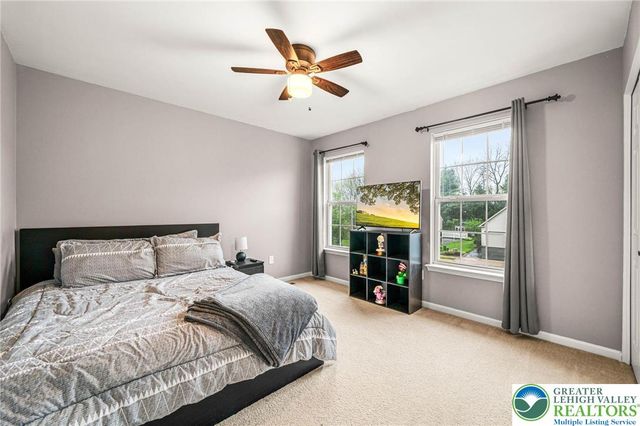 2066 Rolling Meadow Drive, Macungie Boro, PA 18062