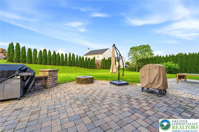 2066 Rolling Meadow Drive, Macungie Boro, PA 18062