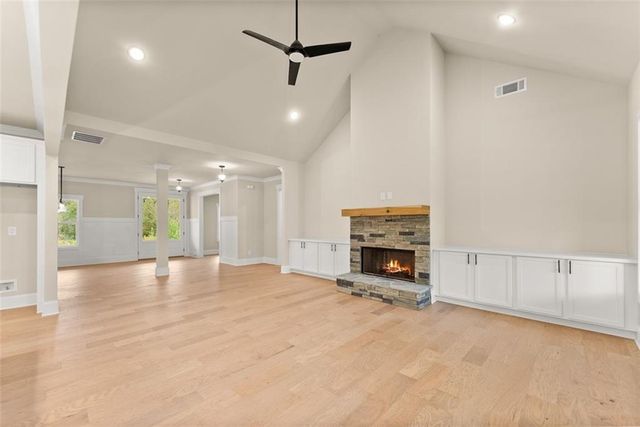 5416 Oak Manor Way, Murrayville, GA 30564