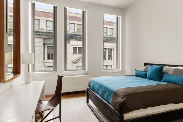 655 6th Ave Apt 5B, New York City, NY 10010