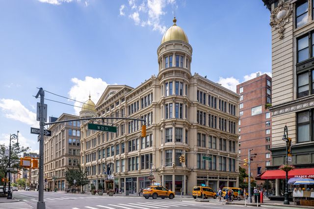 655 6th Ave Apt 5B, New York City, NY 10010