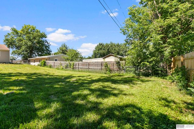 1030 Hartley Street, Lincoln, NE 68521