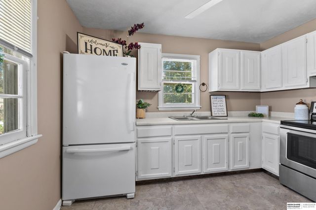 1030 Hartley Street, Lincoln, NE 68521