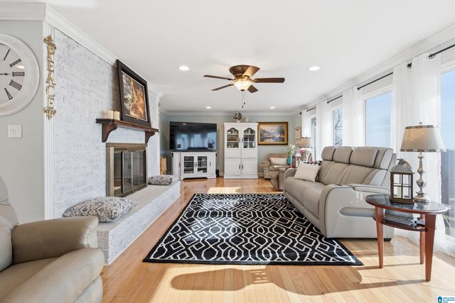 535 GRANDVIEW TRAIL, Warrior, AL 35180