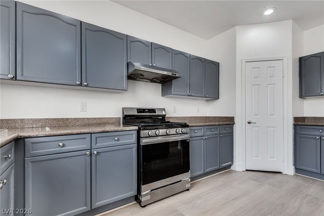 221 Lenape Heights Avenue, Las Vegas, NV 89148