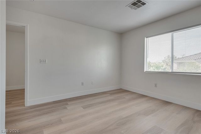 221 Lenape Heights Avenue, Las Vegas, NV 89148