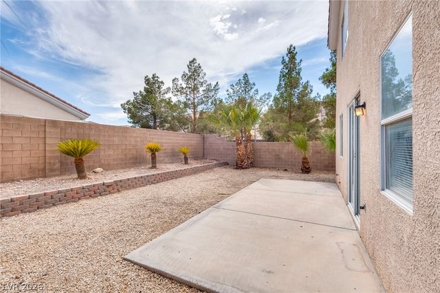 221 Lenape Heights Avenue, Las Vegas, NV 89148