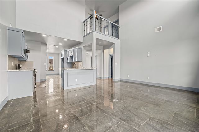 6718 Effat Dr, Corpus Christi, TX 78414