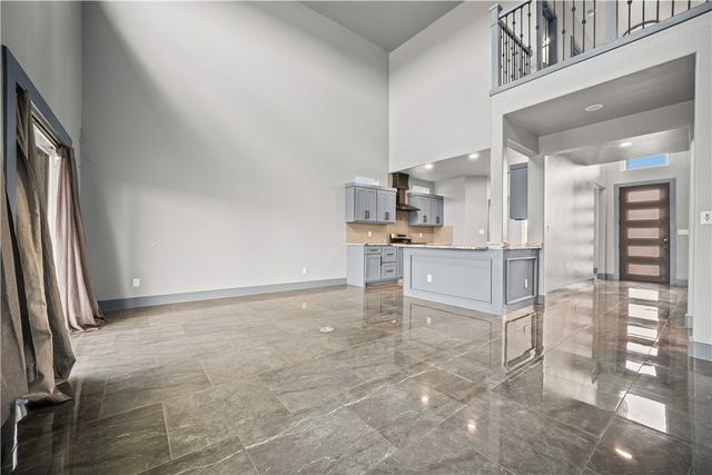 6718 Effat Dr, Corpus Christi, TX 78414