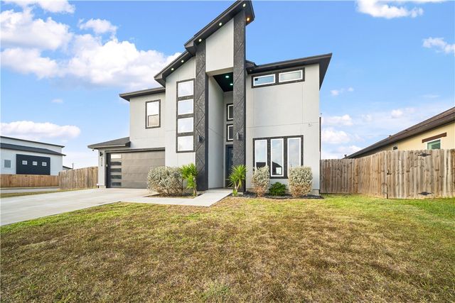 6718 Effat Dr, Corpus Christi, TX 78414