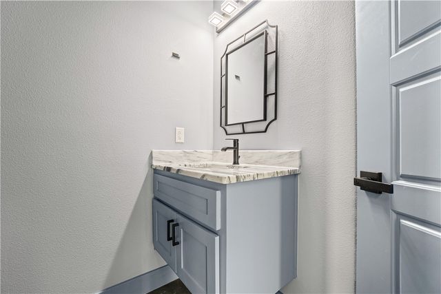 6718 Effat Dr, Corpus Christi, TX 78414