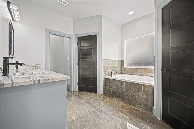 6718 Effat Dr, Corpus Christi, TX 78414