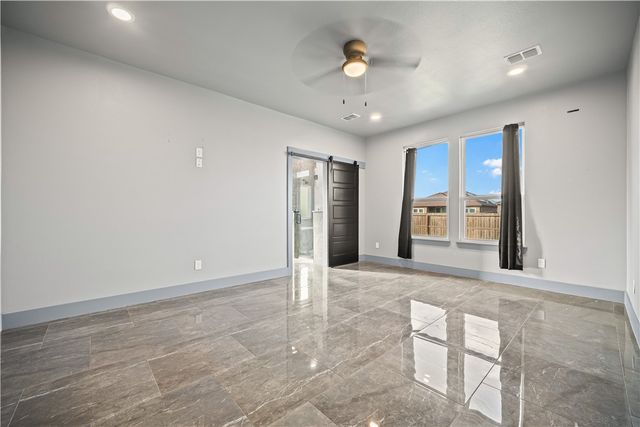 6718 Effat Dr, Corpus Christi, TX 78414