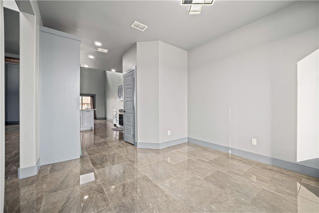 6718 Effat Dr, Corpus Christi, TX 78414