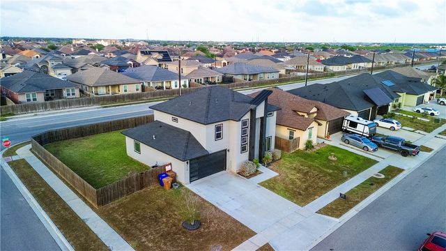 6718 Effat Dr, Corpus Christi, TX 78414